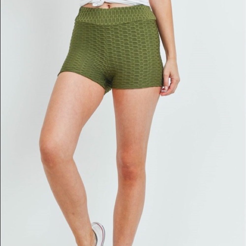 New Junior's Cute Boutique Olive green cycling/textured shorts